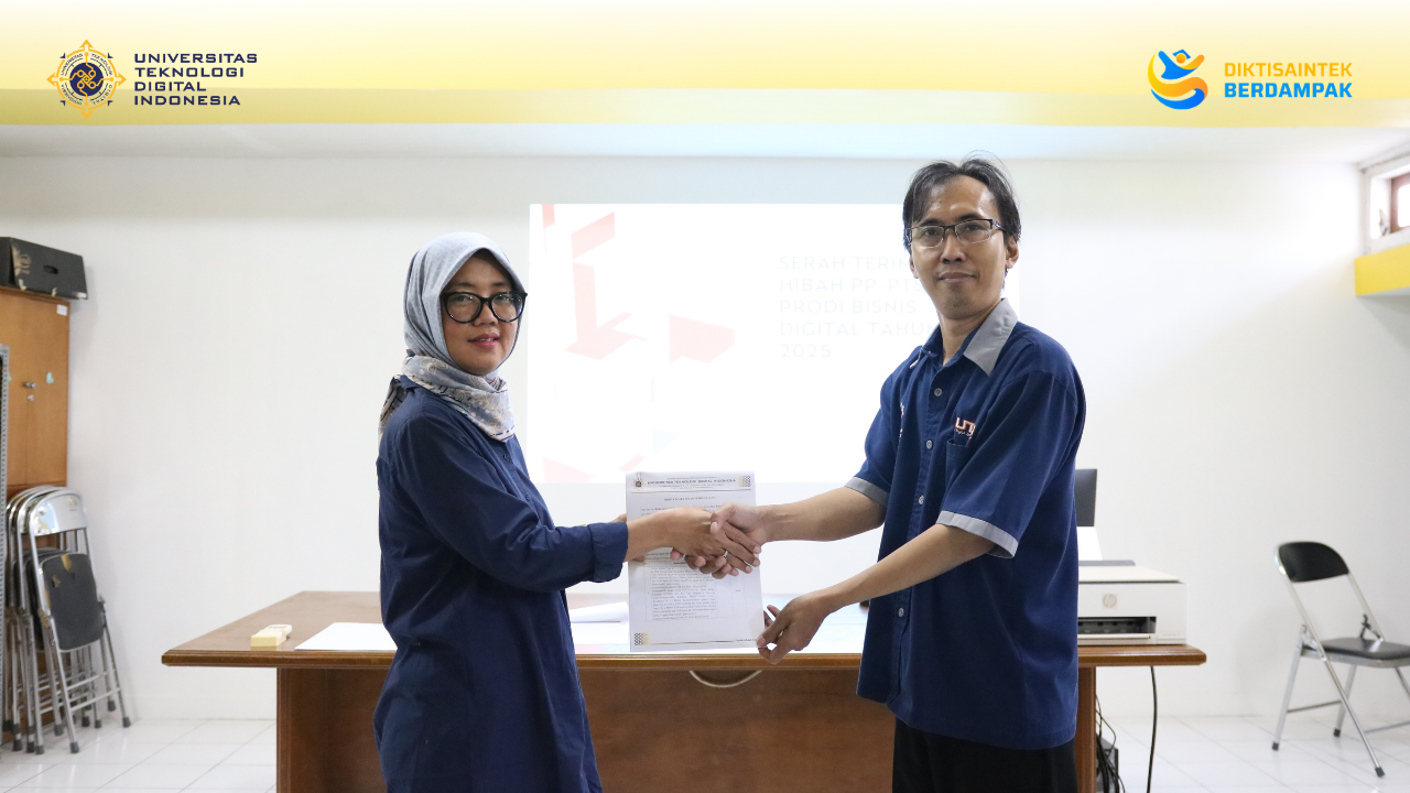 UTDI Terima Hibah Laboratorium interaktif Untuk Prodi Bisnis Digital