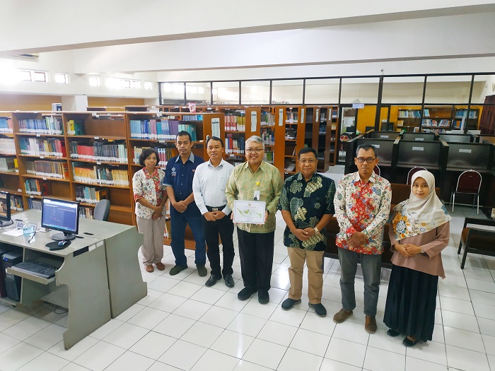 Perpustakaan UTDI Raih Akreditasi “B” Dari Perpustakaan Nasional RI