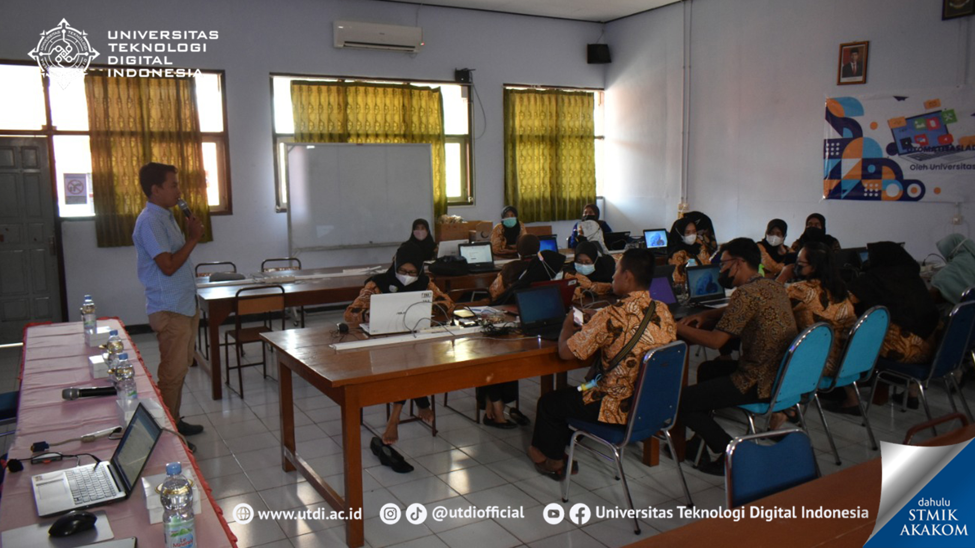 UTDI Laksanakan Pelatihan Otomatisasi Administrasi Perkantoran di SMK N 2 Ponorogo